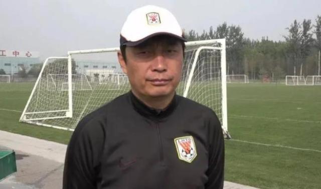 开云体育网址最新-于远伟：新加坡队很强 要表现出年轻人斗志和顽强